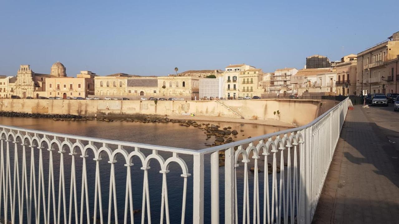Perla Marina Ortigia Villa Syracuse Buitenkant foto