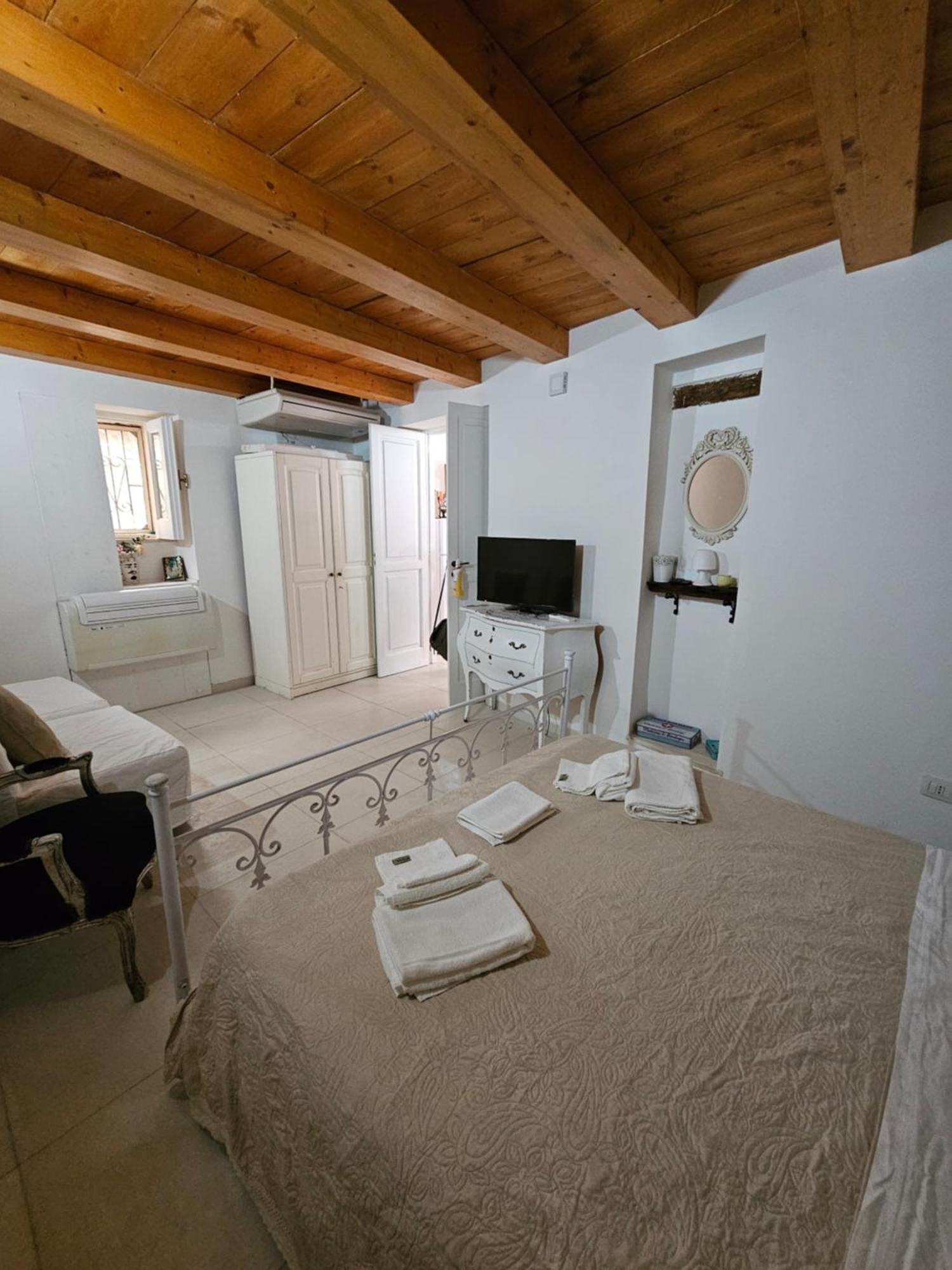 Perla Marina Ortigia Villa Syracuse Kamer foto